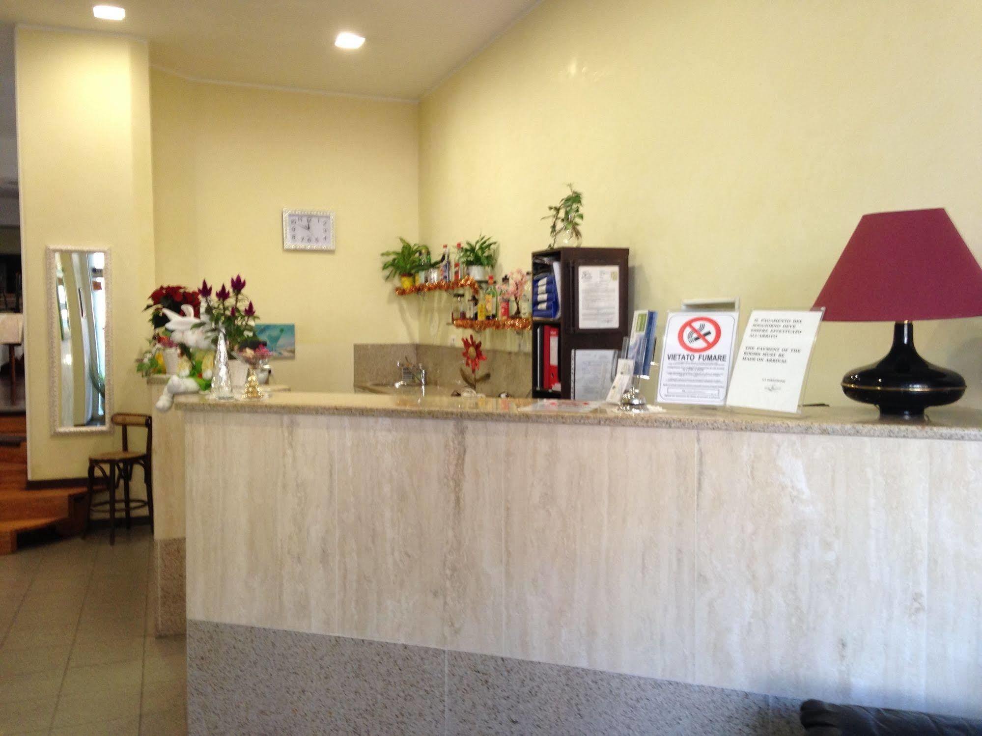 Hotel Marinoni Λομάτζο Εξωτερικό φωτογραφία